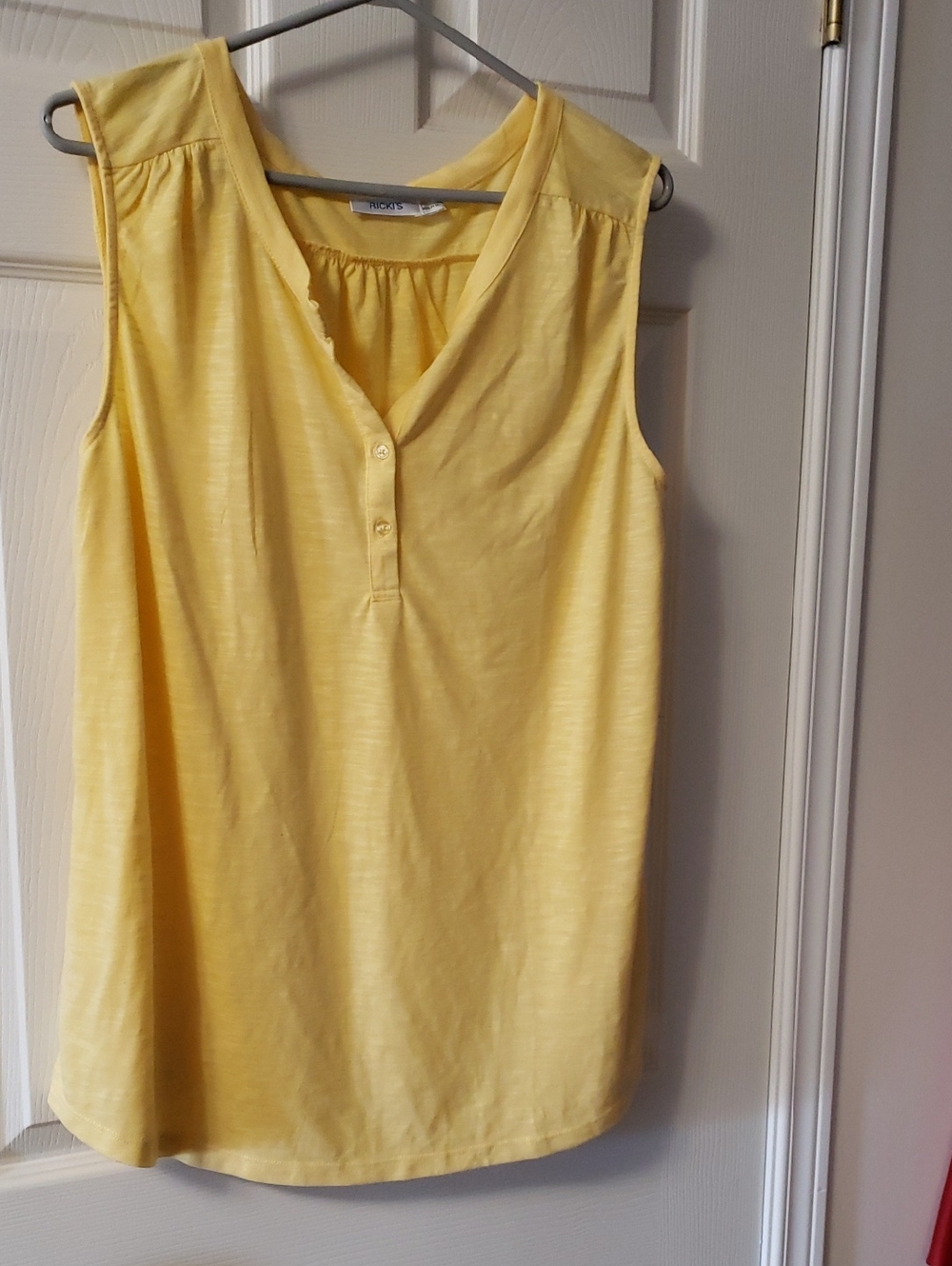 croft & barrow Yellow Sleeveless Henley Camisole